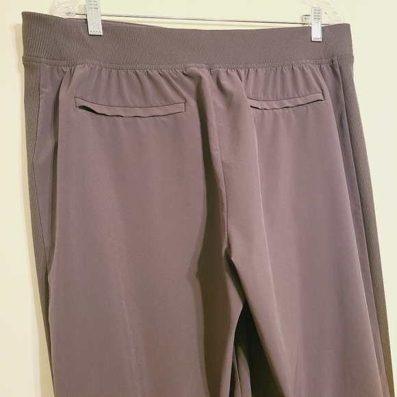 Athleta | Women's Gray/ Purple Athletic Brooklyn Mid Rise Ankle Pants (Size 16T) - Picture 12 of 16